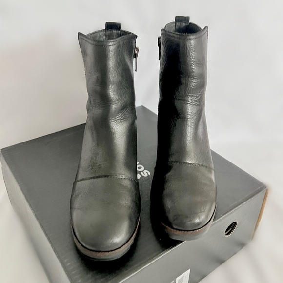 Sorel Cate boot size 8 - Picture 4 of 4